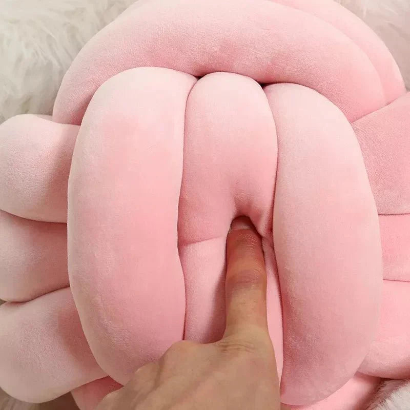 Dekorativ Knuten Suede Effekt Boll Mjuk Kudde Pillow