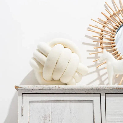 Dekorativ Knuten Suede Effekt Boll Mjuk Kudde Pillow