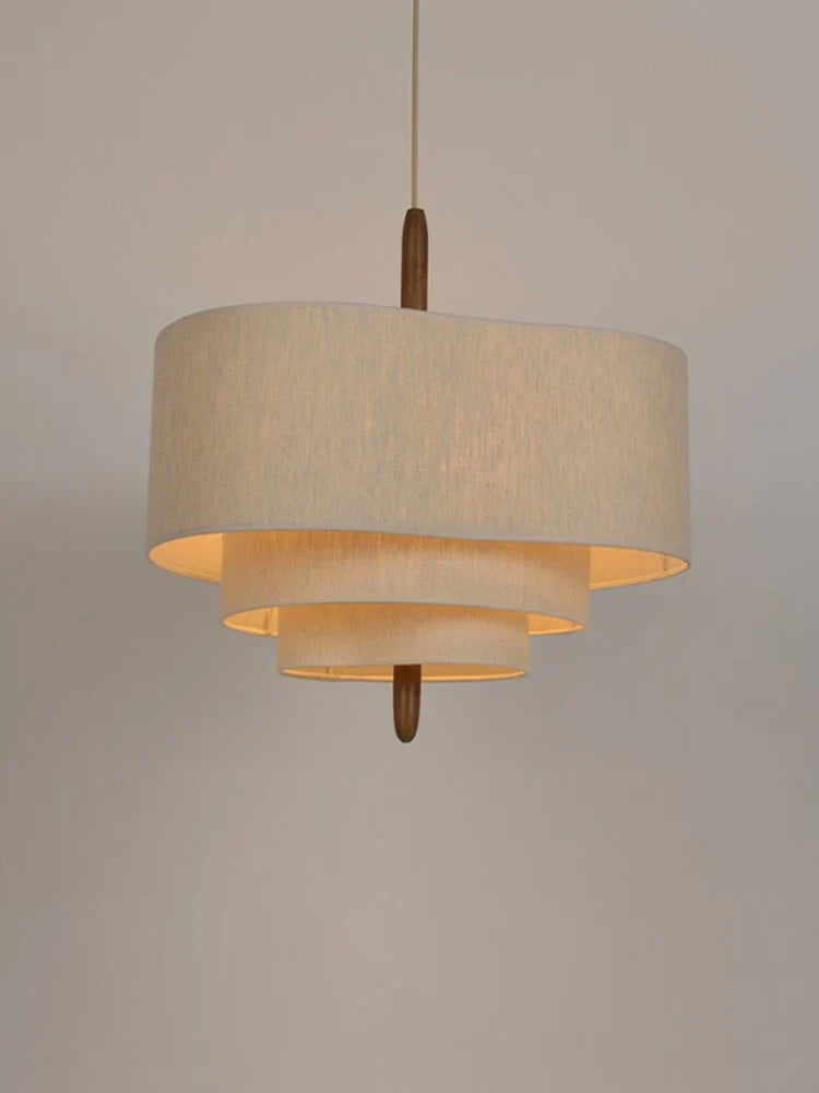 Fabric Shade Chandelier – Varm och Inbjudande Belysning