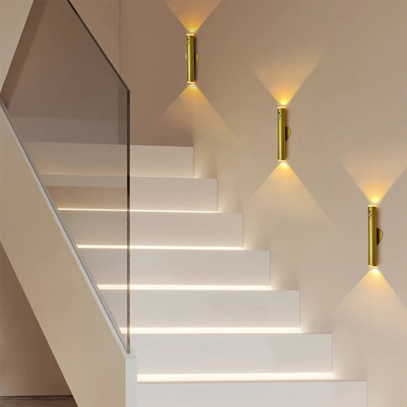 CubeGlow - Modern LED Vägglampa i Minimalistisk Design