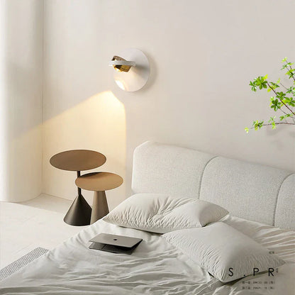 GlowAdjust - Modern LED Vägglampa med Justerbar Arm