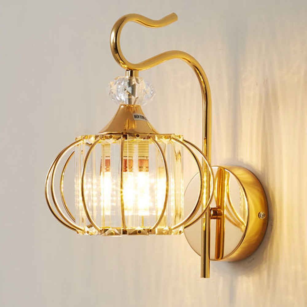 MetalArtistry – Konstnärlig Järnsänglampa