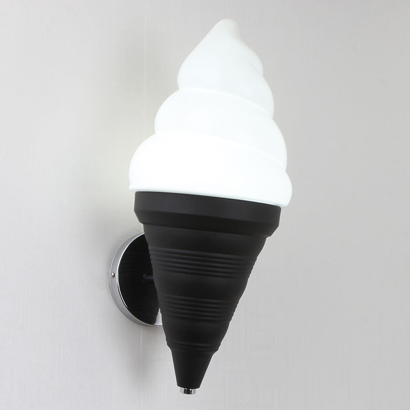 ArcticGlow – Modern LED Vägglampa
