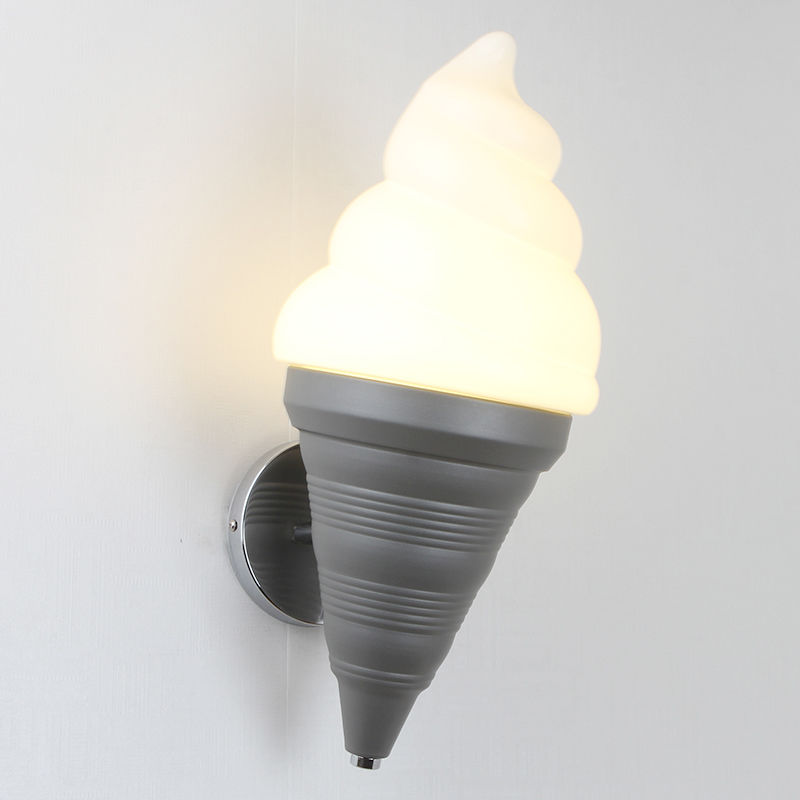 ArcticGlow – Modern LED Vägglampa