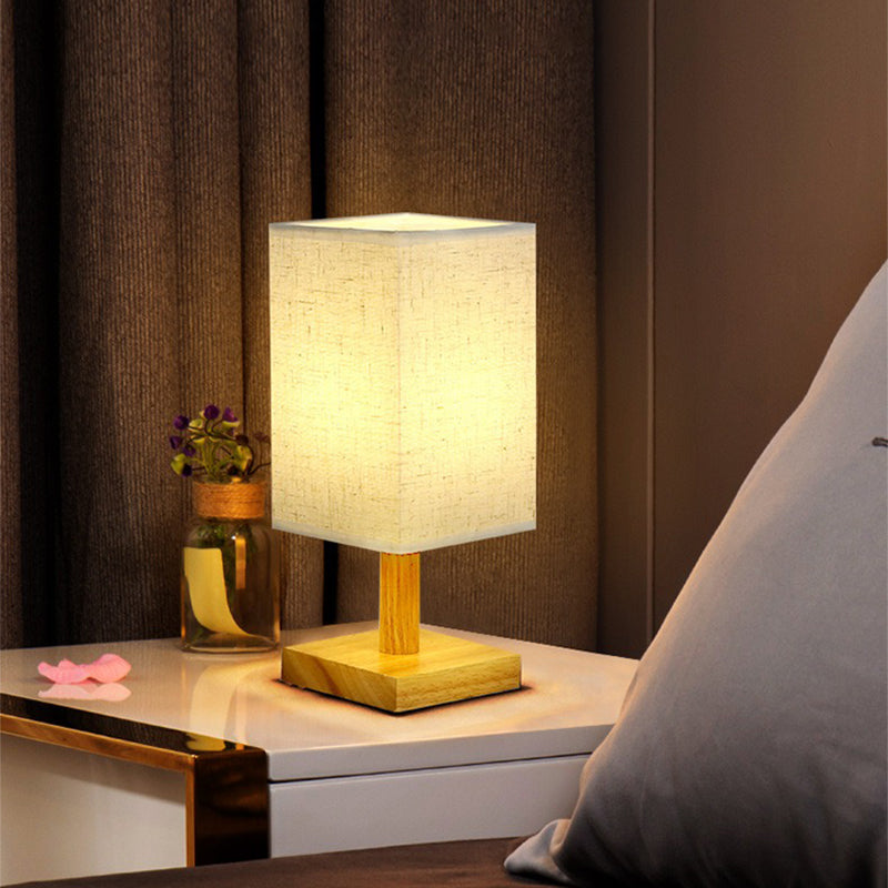 LuxeGlow - USB Bordslampa med Tygskärm – Modern LED Nattlampa