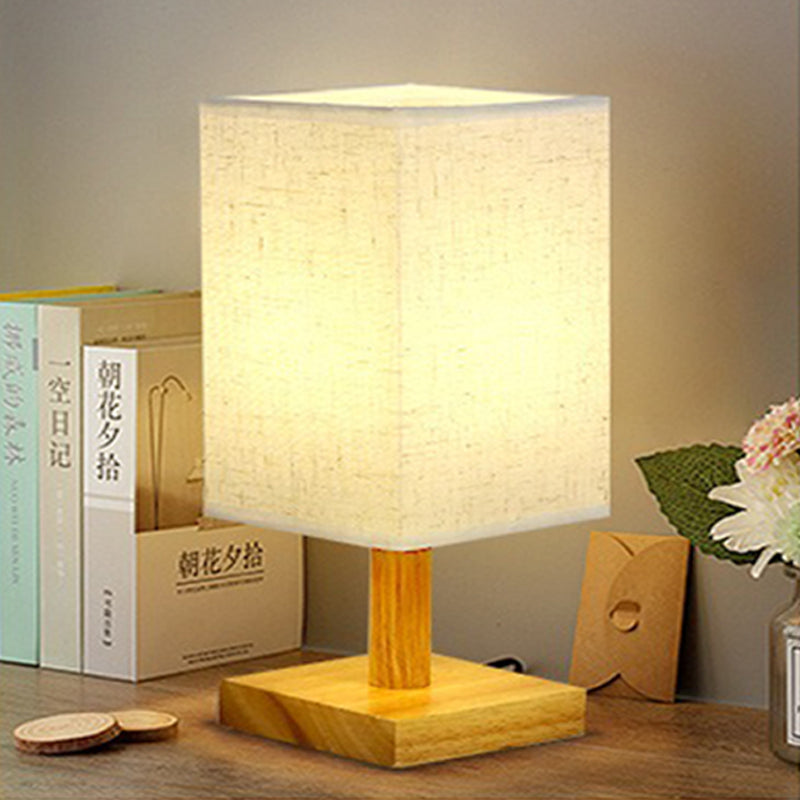 LuxeGlow - USB Bordslampa med Tygskärm – Modern LED Nattlampa