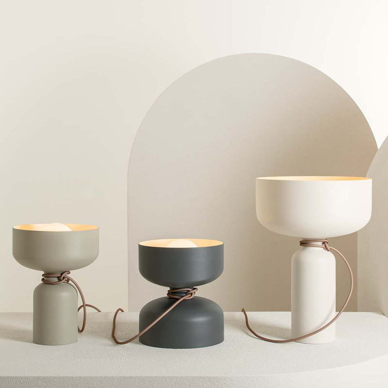 LumeAura – Minimalistisk LED Bordslampa för Sovrum och Vardagsrum