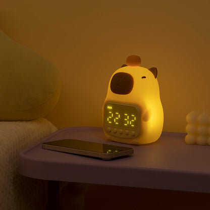 CapyGlow – Söt Capibara Nattlampa med LED och Väckarklocka för Barn