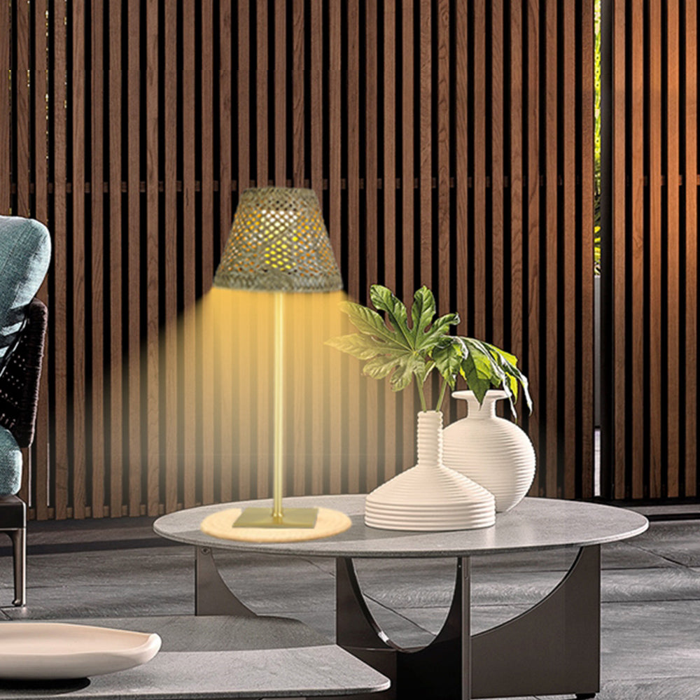 LumiTerras – Trådlös LED Bordslampa, Dimbar Utomhusbelysning för Terrass och Trädgård