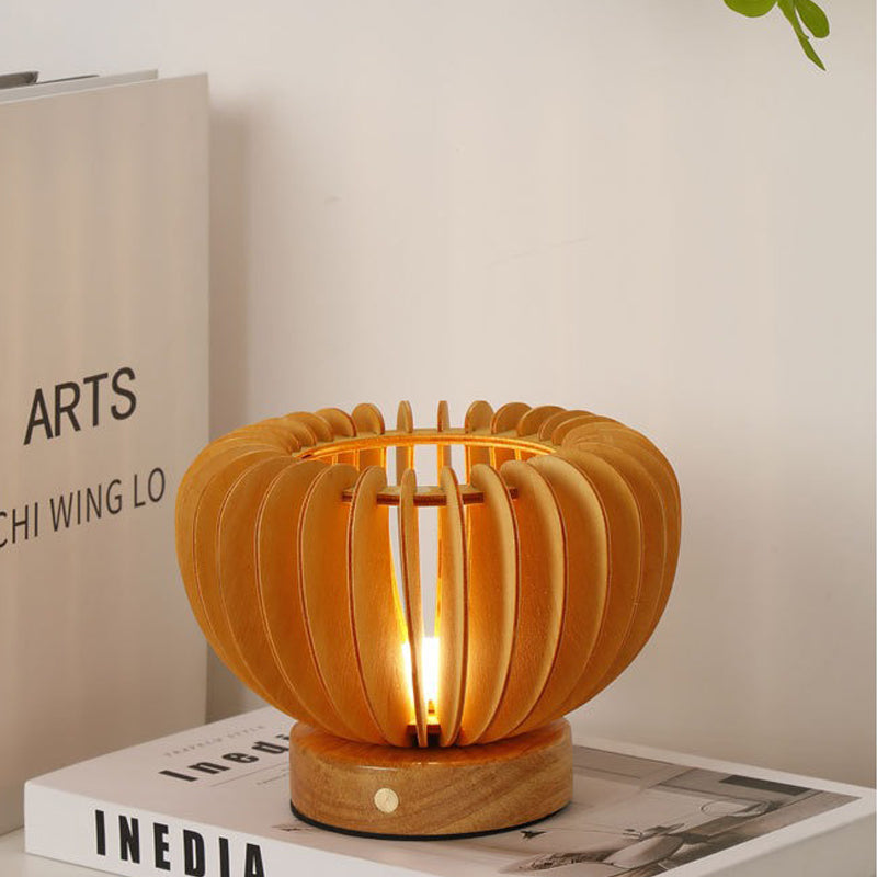 LumiWood – Träbordslampa i Skandinaviskt Design, LED Dekorativ Belysning