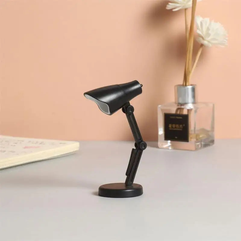GlowFlex - Mini LED Nattlampa med Justerbar Arm för Skrivbord och Nattduksbord