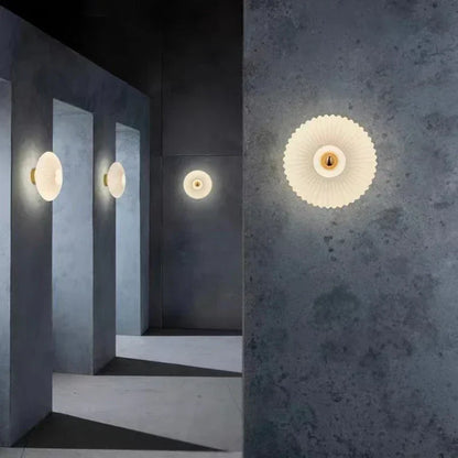 RippleGlow - Modern Glas Vägglampa för Stilrena Interiörer