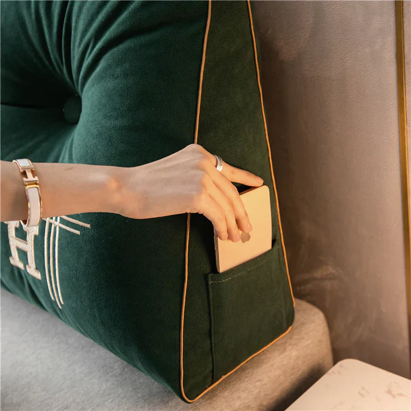 Royaleva Nordic Sängsida Ryggstödskudde – Anpassad Broderad Vinklad Kudde för Komfort & Stöd