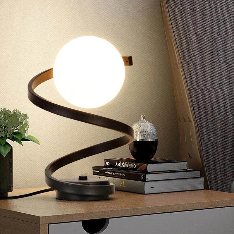 LumiNordic - Modern LED Skrivbordslampa i Skandinavisk Design | Dimbar Nattlampa