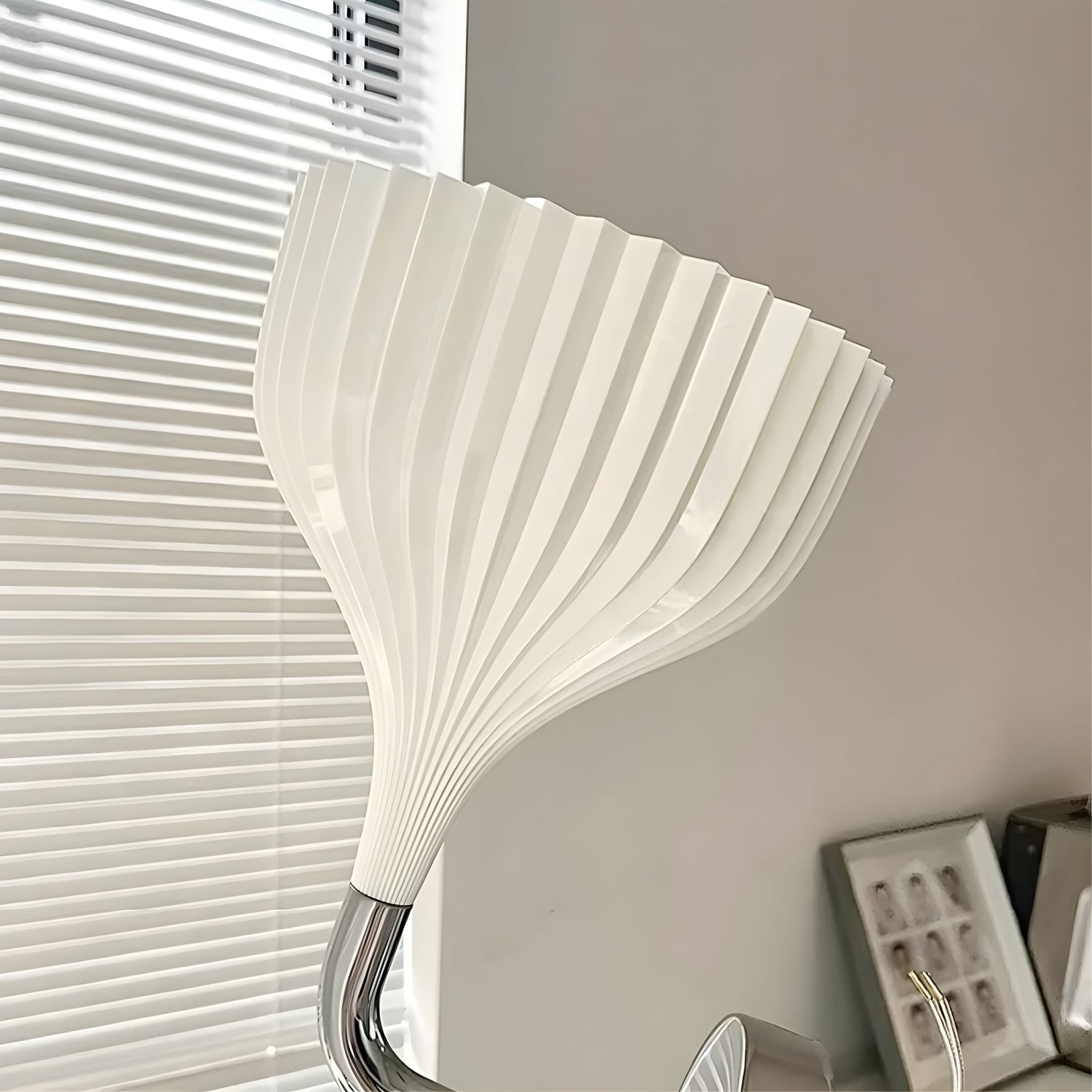 NordiGlow - Modern vägglampa med skandinavisk design för varm stämningsbelysning