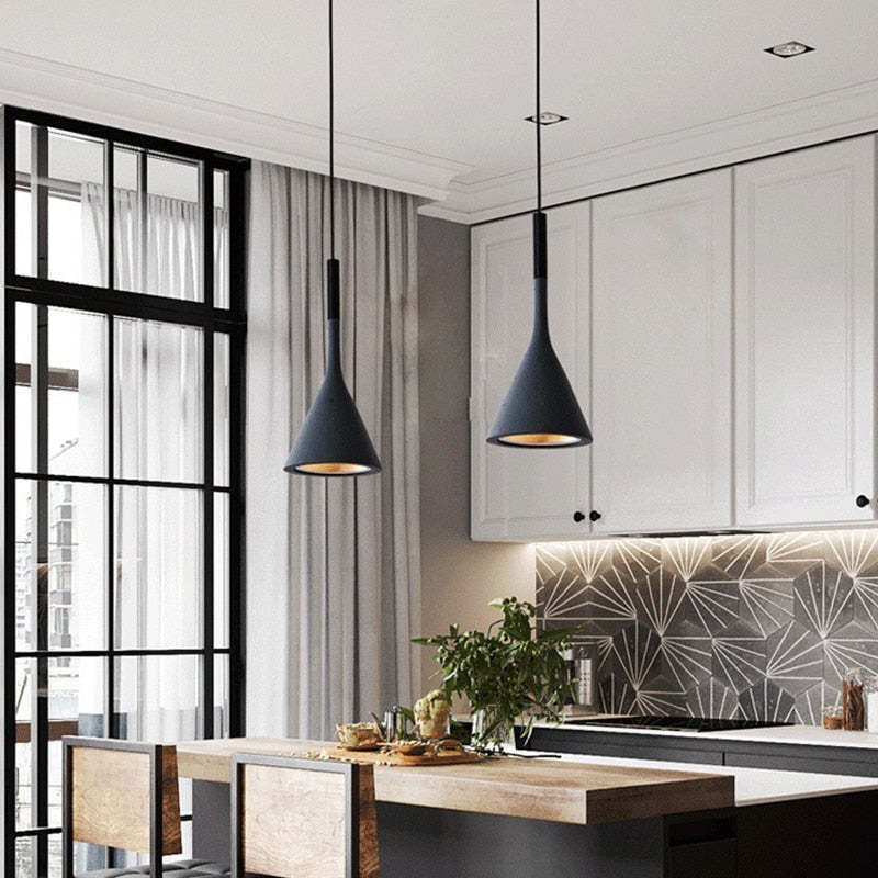 TriLuxe Modern Trekantig LED Taklampa