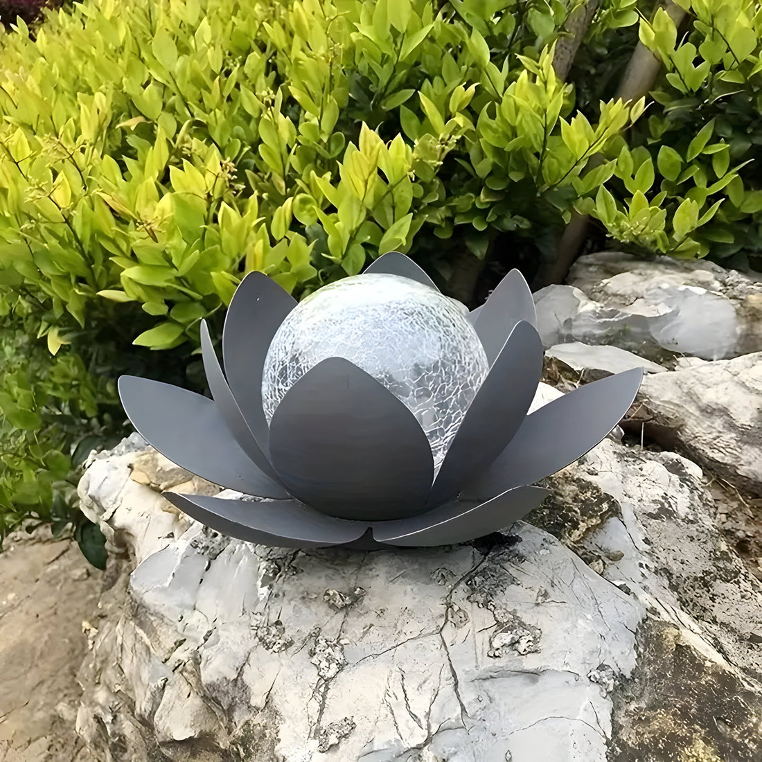 GlowPetal - Solar LED Lotusblomslampa