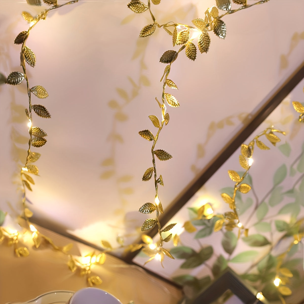 GoldenLeaf - Gyldne LED Blad Fejlampor för Inomhusdekoration