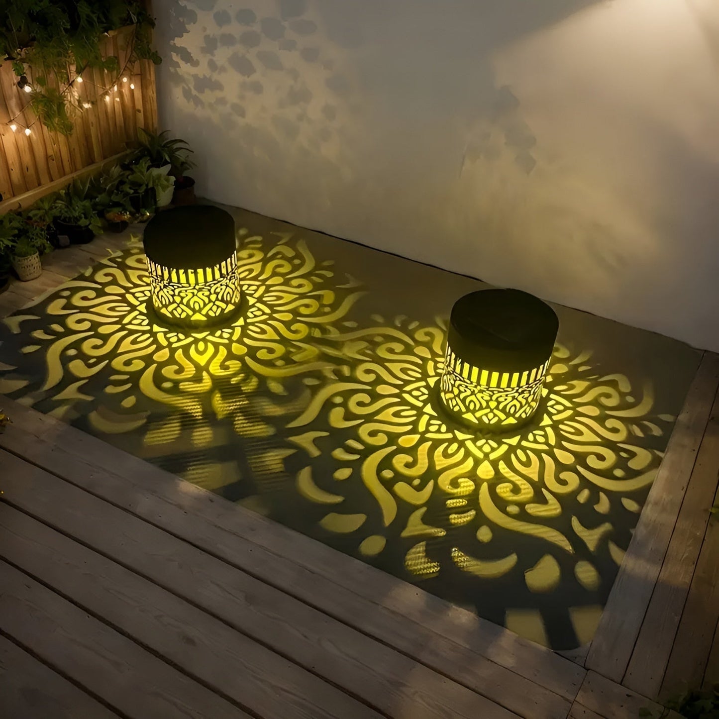 Carvallo Solar Vägglampa | Varmvit LED-ljussättning | IP65 Väderbeständig | Modernt Cut-Out-Design