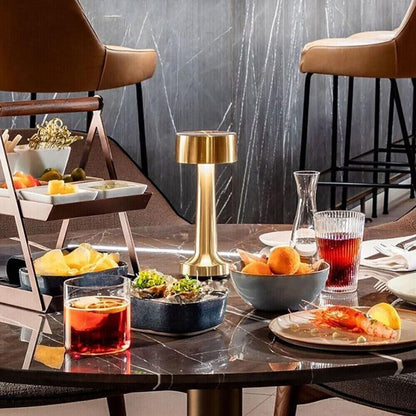 LED Bordslampa med metallmodern design
