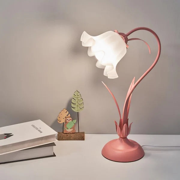 Bordslampa med vintage blomsterdesign bas