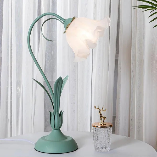 Bordslampa med vintage blomsterdesign bas