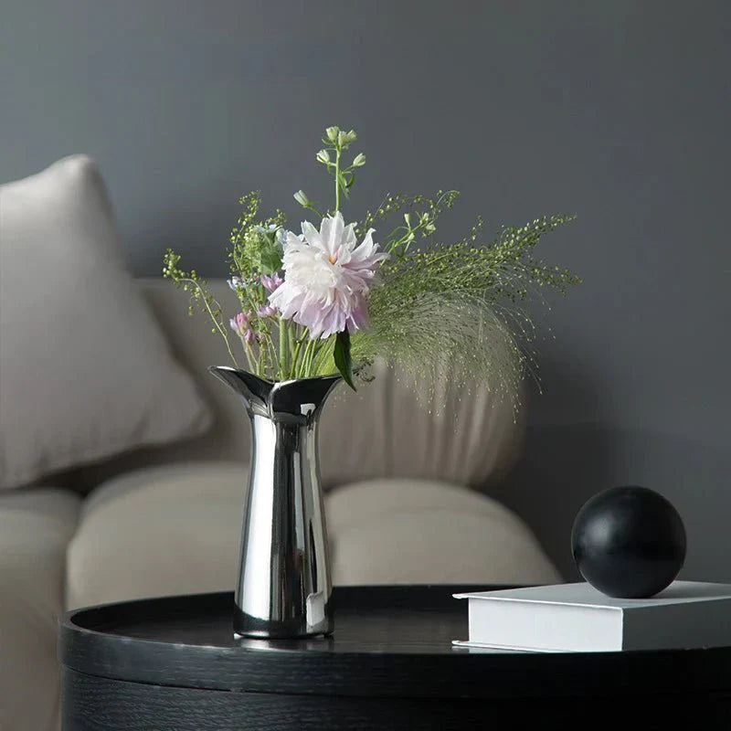 Elegant &amp; Sleek Silver Ceramic Flower Vase for Modern Decor