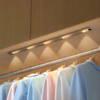 Trådlös Rörelsesensor LED-lampa – Uppladdningsbar och Lätt att Installera