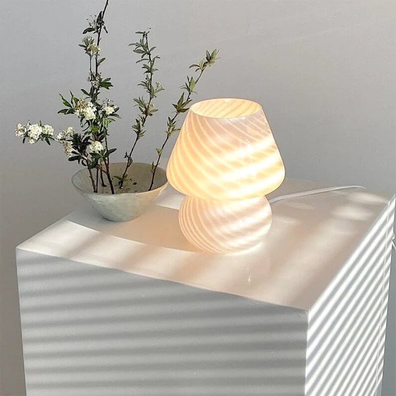 Glas Piltable Lampor | Varm LED Glöd | 7,5" Retro Design | USB eller Stickkontakt | Färgglad Vintage Stil