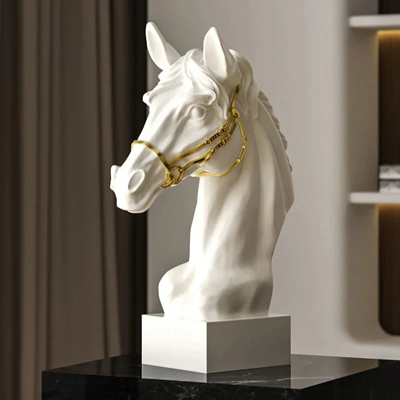 Elegant Regal Horse Sculpture för Heminredning och Konstälskare