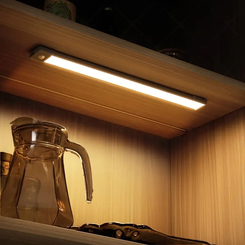 Praktiska LED-ljusslingor med rörelsedetektering