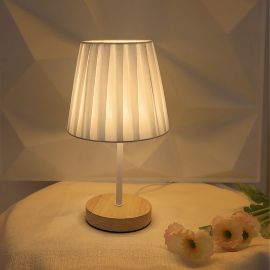 NordicLicht - Modern Massiv Trä Bordslampa med Linne Skärm och USB