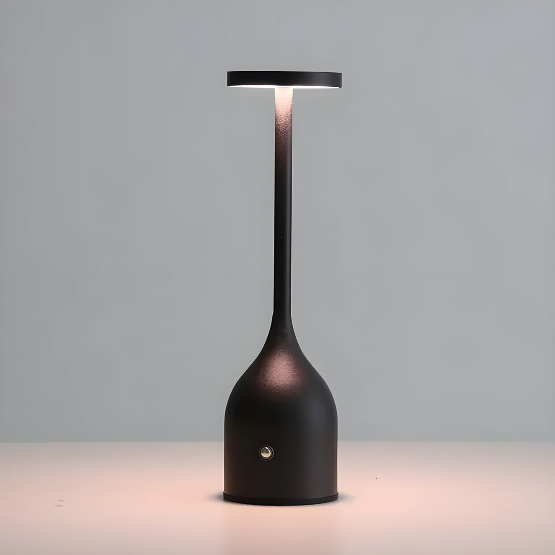 NoirLuxe Lampa – Uppladdningsbar Touch-styrd LED Skrivbordslampa