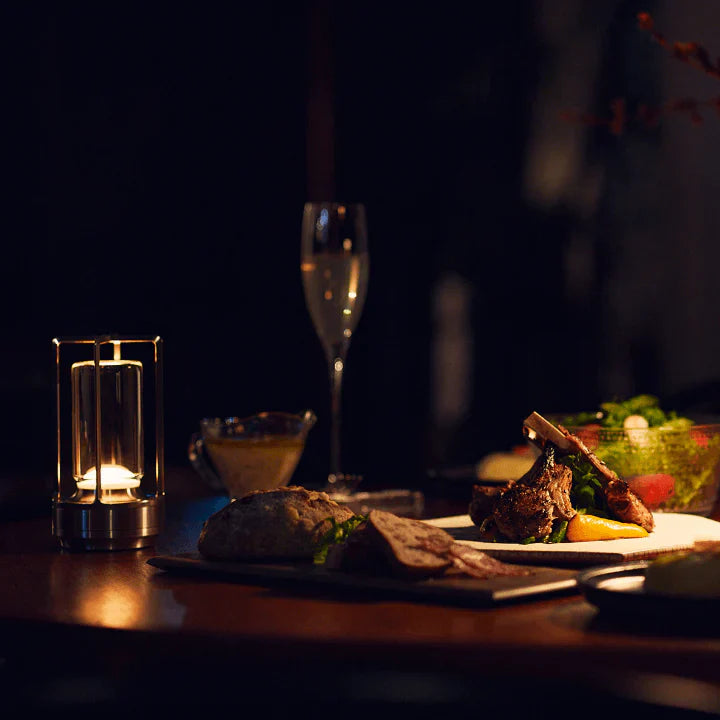 Ljusande elegans Lampa