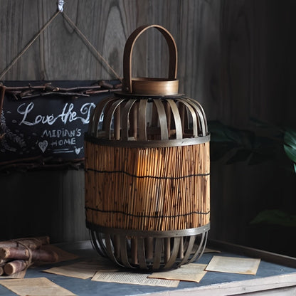 Rustik Trälykta – Äkta Atmosfärsskapare för Trädgård, Terrass eller Inredning