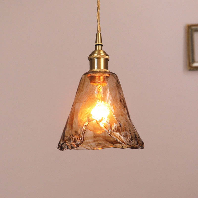 AuroraRetro – Guldig Metall LED Hänglampa med Vintage Charm