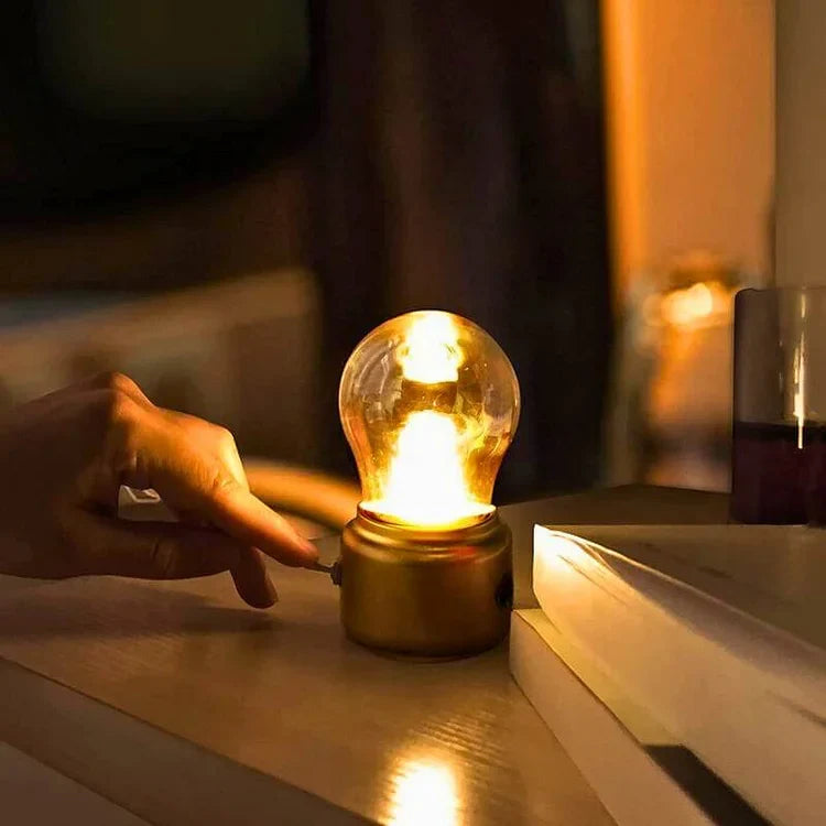 RetroGlow - Bärbar LED nattlampa med uppladdningsbart batteri