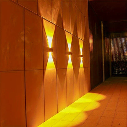 Modern LED utomhusvägglampa med Up &amp; Down ljus – Vattentät vägglampa för husfasad och entréområde