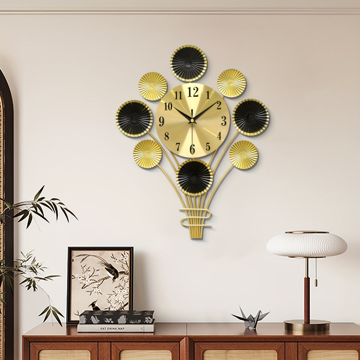 Modern Metallisk Tyst Väggklocka - Ballongformad, Dekorativ för Vardagsrum och Sovrum