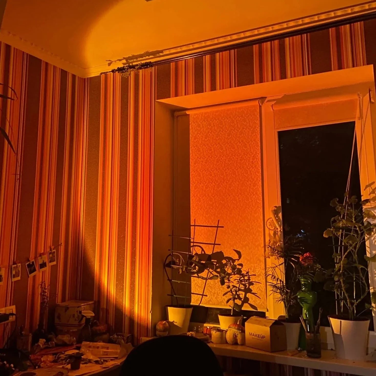 SolAura 15-färgers solnedgångsprojektorlampa för avkopplande atmosfär