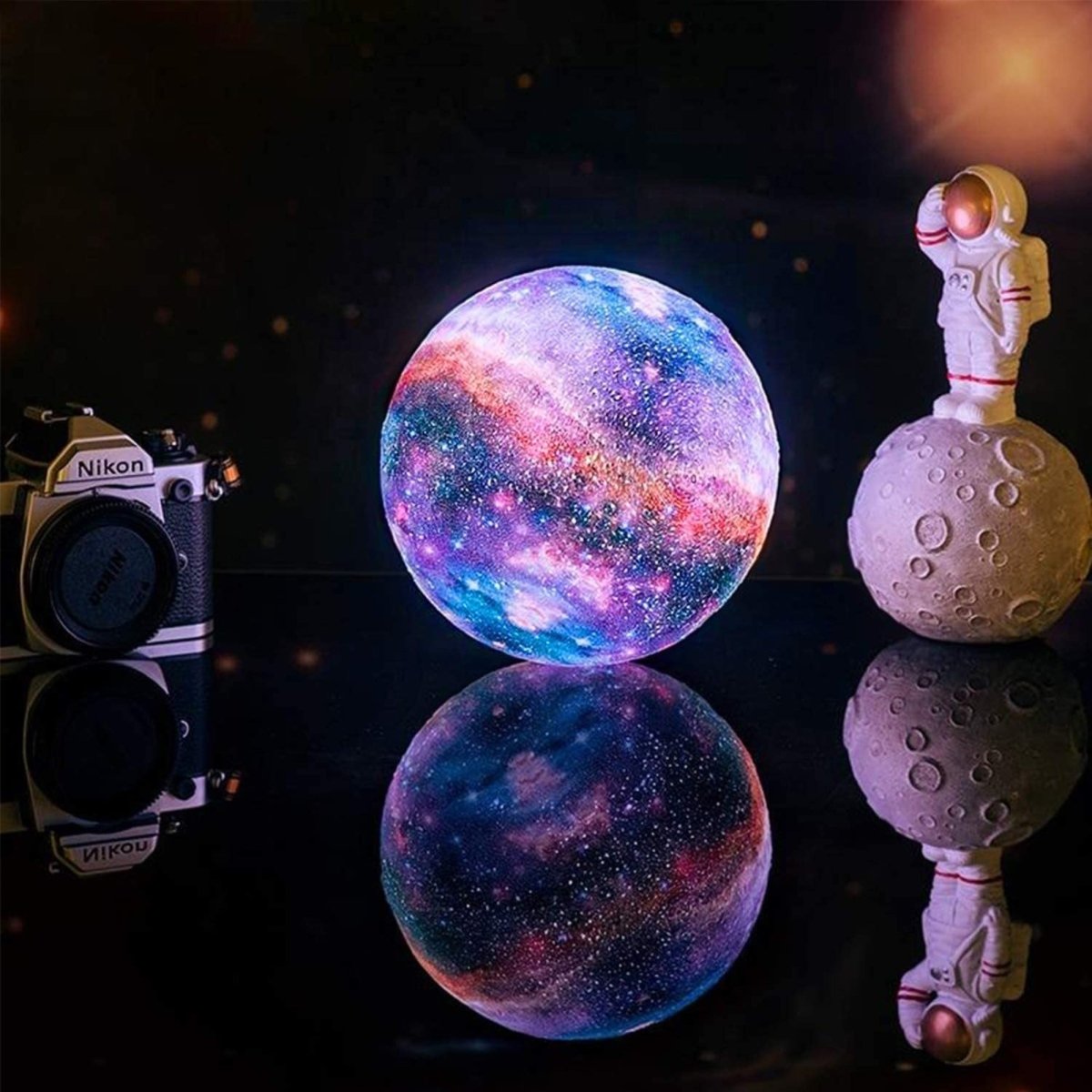 Galaxy Moon Lamp - 3D tryckt månljus med 16 färger, trähållare och fjärrkontroll
