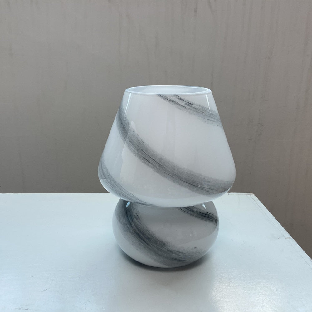 Carvallo – Glasbordslampa med Förtrollande Design