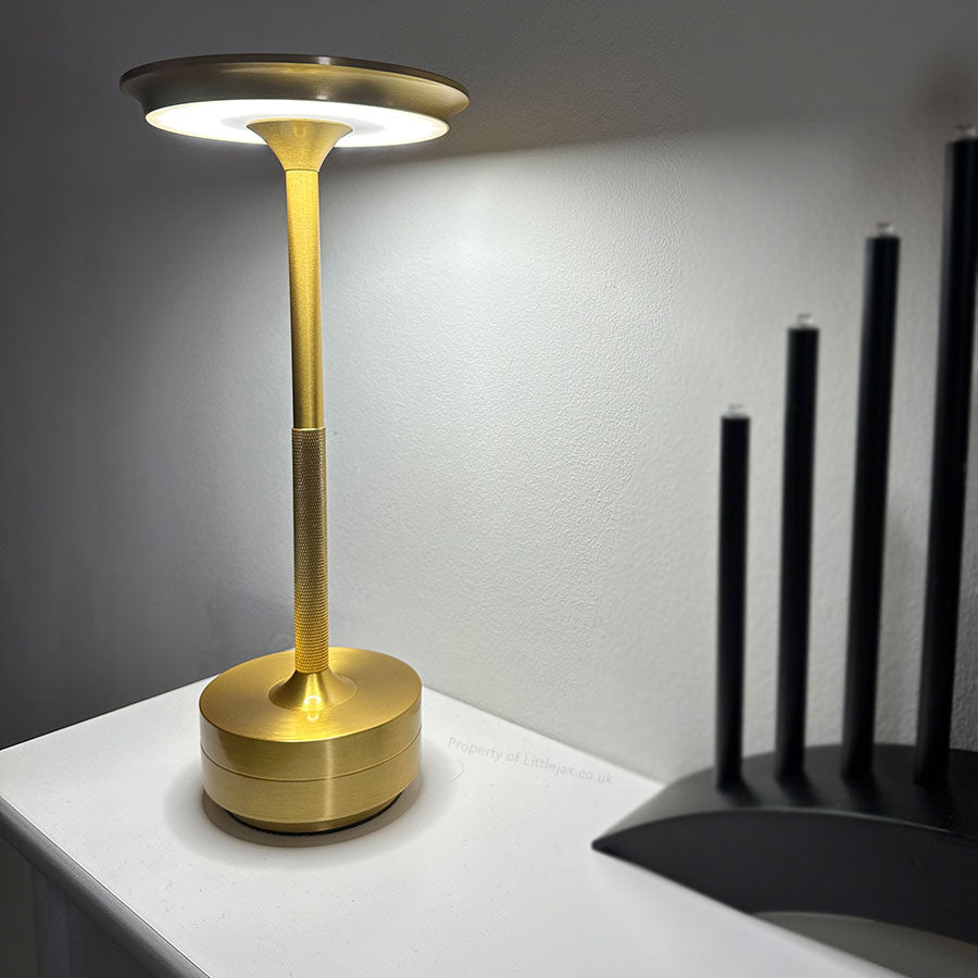 Trådlös Bordslampa | 25h USB-C Uppladdningsbar | Touch Dimmbar med 3 Färglägen | IP66 Utomhussäker