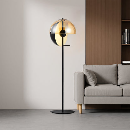 Neralith Soma | Golvlampa i glas med elegant ljusspel