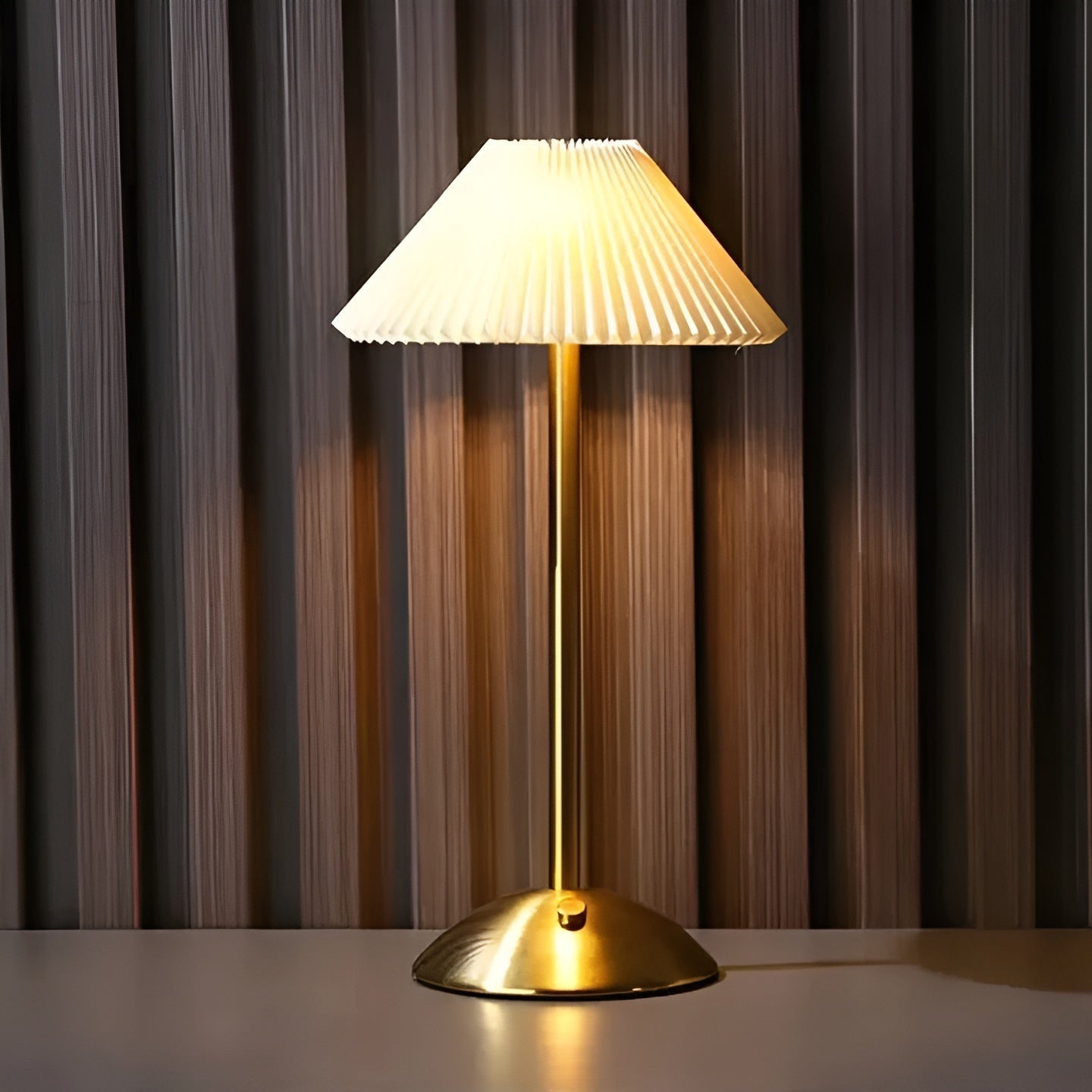 Carvallo – Trådlös Bordslampa med Elegant Design och Justerbar LED-belysning