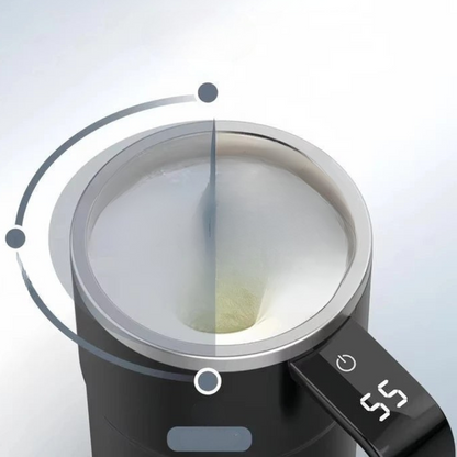 Kaffemugg med omrörare och temperaturdisplay