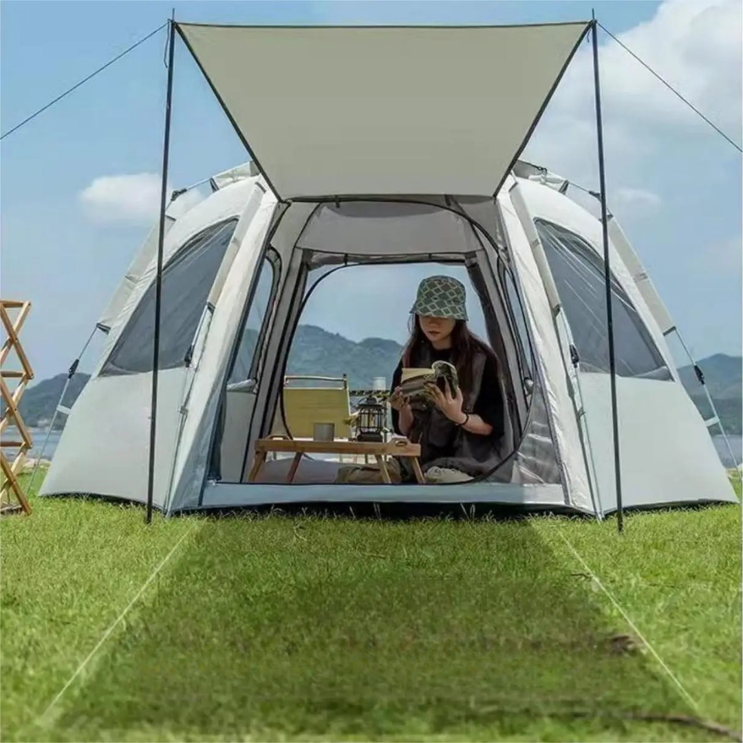 Vattentätt familjetält med pop up takfönster