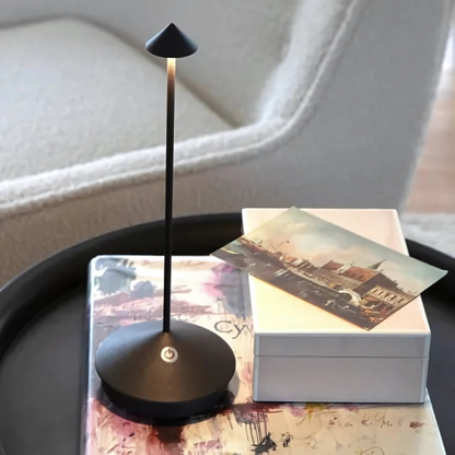 LED Bordslampa Dimmbar Vattentålig Modern Ljus