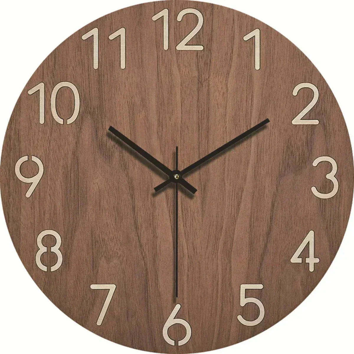 Carvallo – Runt väggur med stora siffror och rustik design i naturligt trä