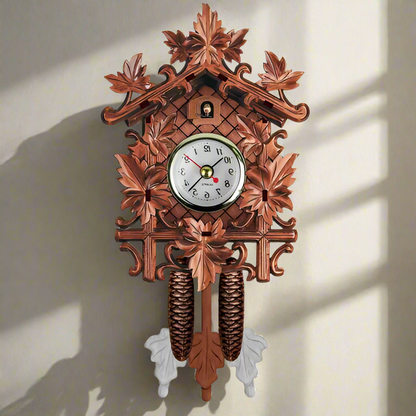 LuxRoyale Retro Kuckucksväggur med Pendeldesign